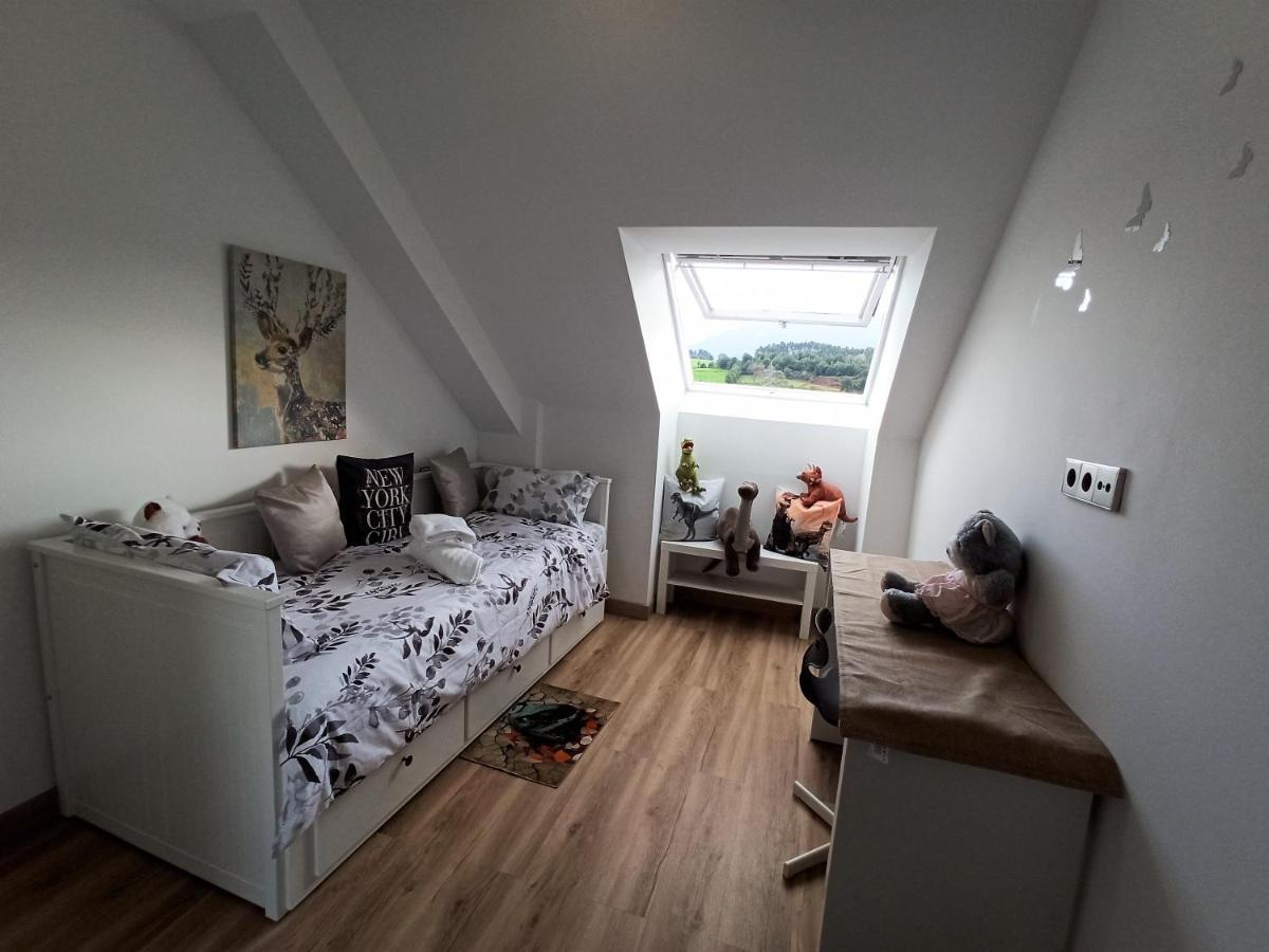 Duplex Con Vistas Al Picu Pienzu, Colunga Apartment Екстериор снимка