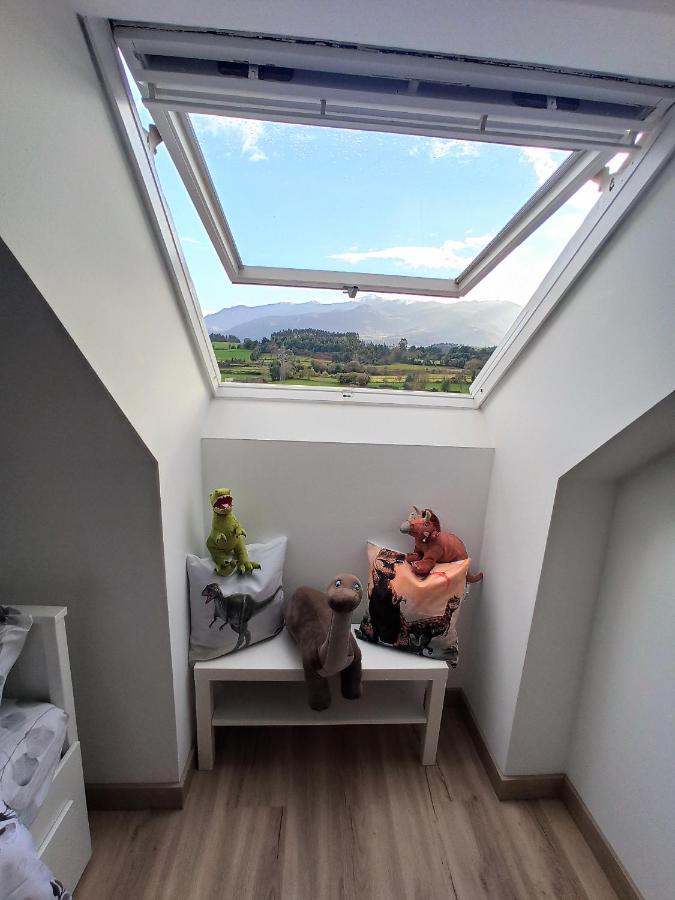 Duplex Con Vistas Al Picu Pienzu, Colunga Apartment Екстериор снимка